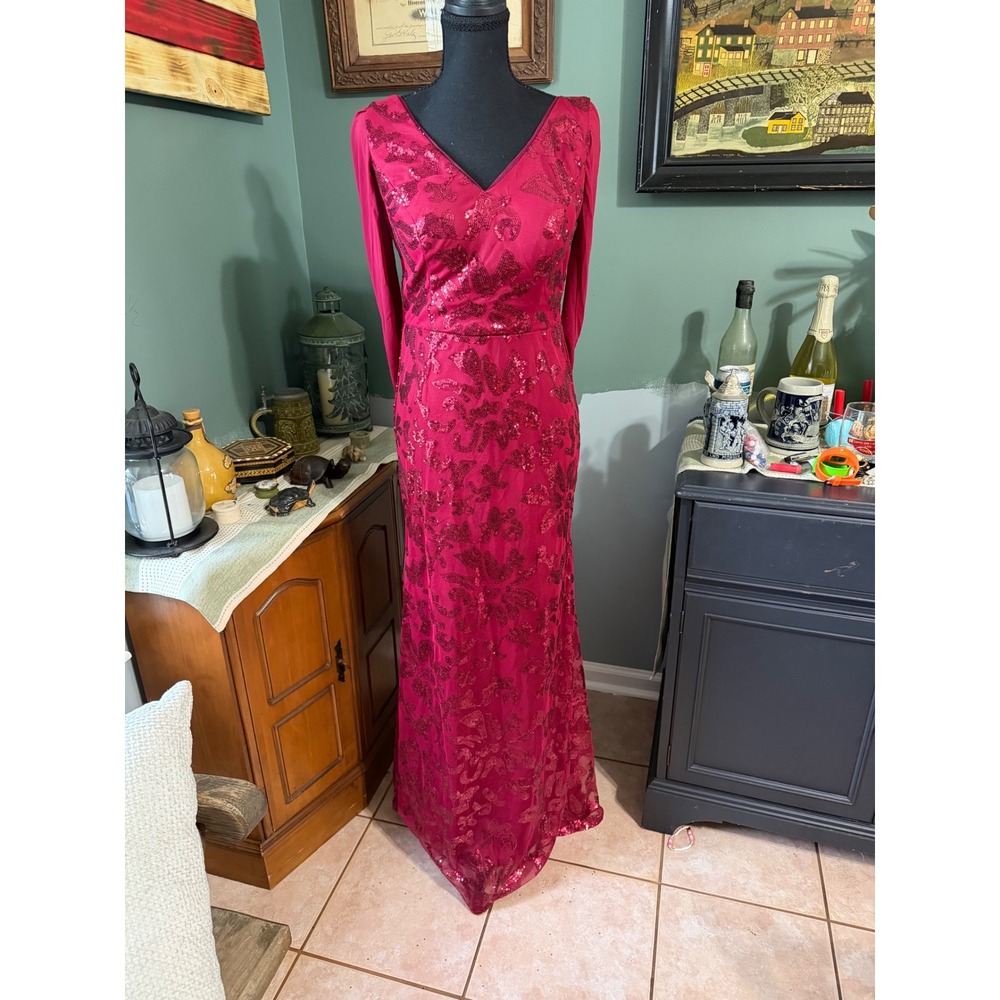 IMCACTOR Burgundy Sequin Floral Lace Up Back Formal Evening Gown Size 6 NEW
